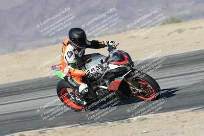 media/Dec-01-2025-Moto Forza (Mon) [[2daa91e15f]]/2-Intermediate Group/Session 4 Turn 9/